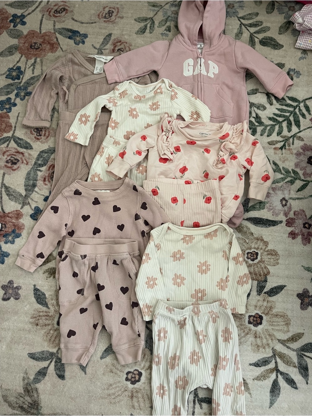 11-Piece Baby Girl Clothing Bundle | 0–3 Months | Baby Gap, H&M & Carter’s